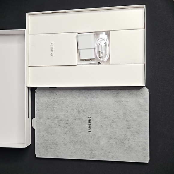 SAMSUNG TABS6 LITE-NEW IN BOX - Picture 4 of 7